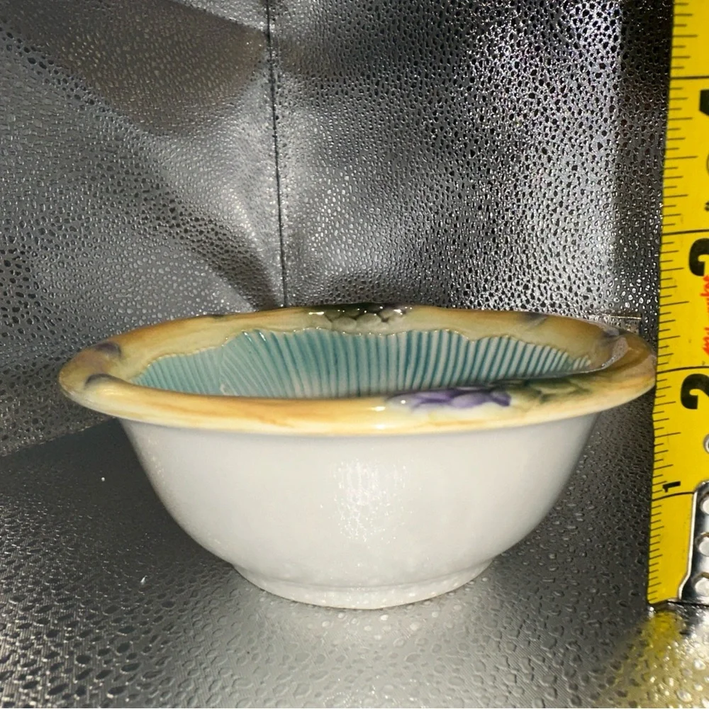 Williams Sonoma Ceramic asparagus dessert Bowl